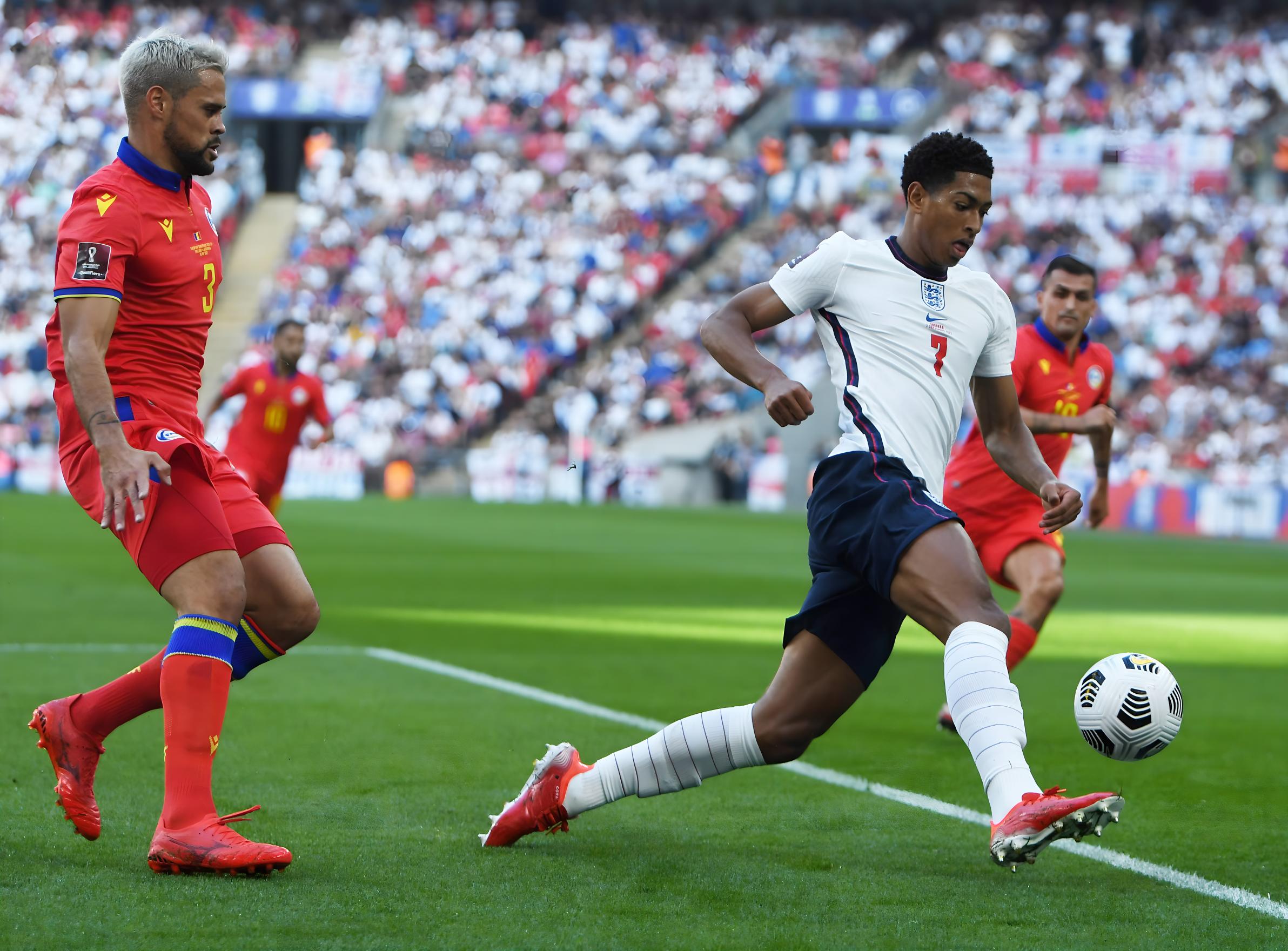 新加坡国际象棋世锦赛首日 丁立人旗开得胜.